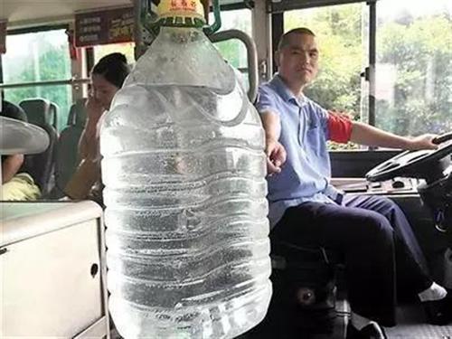 火車上怎么帶散酒