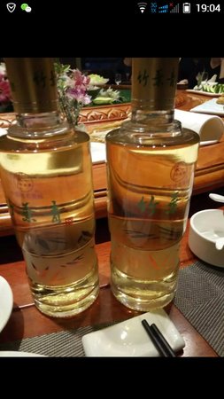 廣東昆竹糯米酒多少錢一瓶(糯米酒多少錢一瓶)