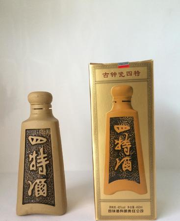 四特酒古鐘瓷價(jià)格45度(四特酒古鐘瓷45度多少錢)