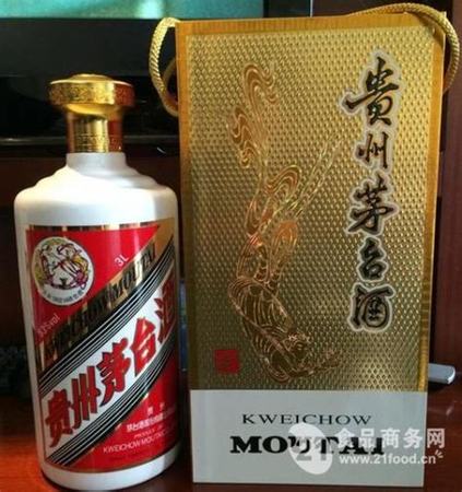 喝過的茅臺(tái)酒瓶,茅臺(tái)酒如何開瓶