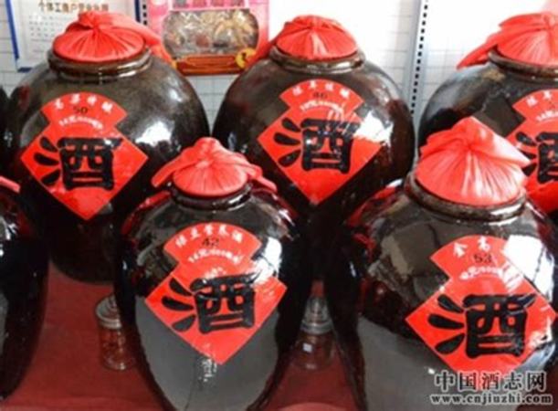 瓶裝酒與散裝酒哪個(gè)安全,散裝酒與瓶裝酒